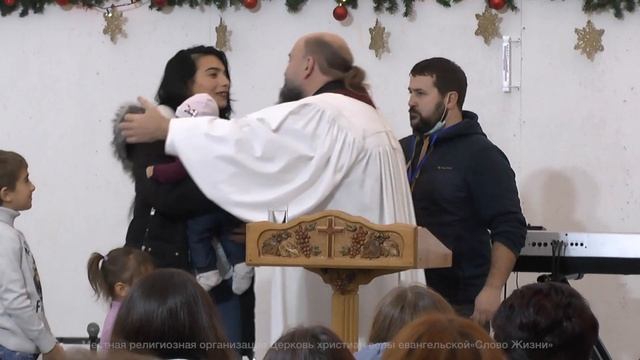 Навстречу Рождеству | И, зажегши свечу, не ставят ее под сосудом.. смотреть онлайн