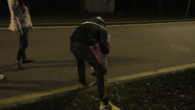 Вечерняя прогулка с Маргариткой возле моря. смотреть онлайн