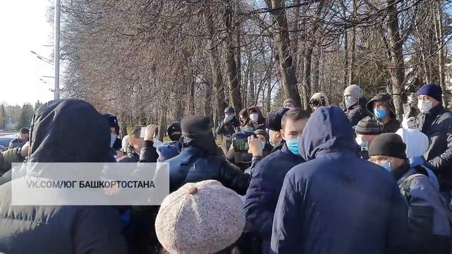 🔴Уфа,попытка задержания у Курултая РБ.29.10.2020 смотреть онлайн