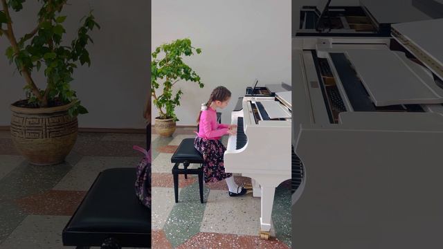 Белхароева Ханифа (6 лет). Ю.Литовко «Пьеса» смотреть онлайн