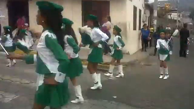 Desfile de la escuela Simón rodriges смотреть онлайн