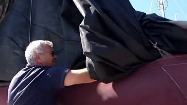 Корабли с чёрными протестуют против олимпийской стройки смотреть онлайн