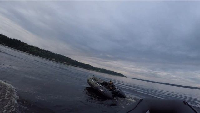 Гонки на моторах Gladiator 9.9 And Hidea 9.9