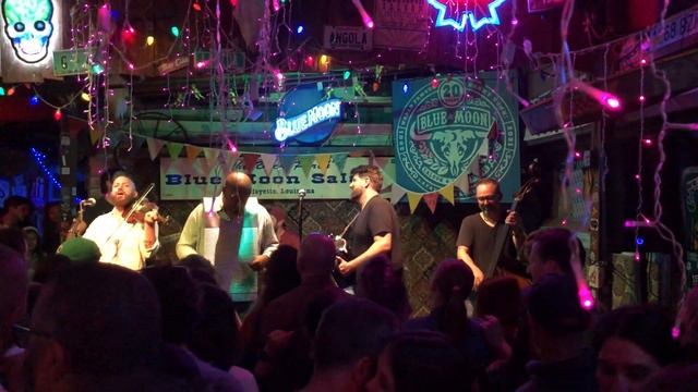 Jourdan Thibodeaux et les Rôdailleurs au Blue Moon Saloon, Lafayette, LA (October 14, 2023) смотреть онлайн