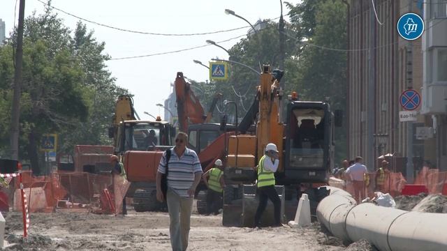Новый асфальт, тротуары и велодорожка появились на улице Ленина в Тюмени смотреть онлайн