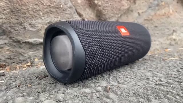Тестируем JBL Flip 5 на басс смотреть онлайн