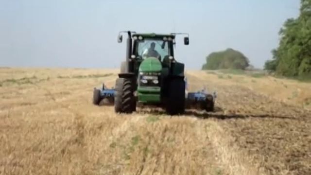 John Deere 8230 + Lemken Karat 9 *INTRO* смотреть онлайн