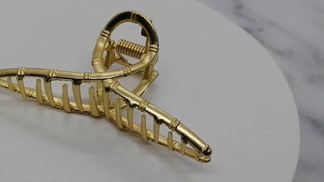 заколка-краб смотреть онлайн