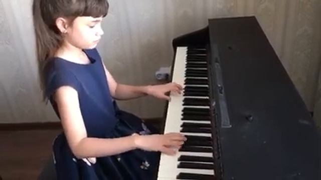 Й. Гайдн - "Маленькая пьеса № 6" из цикла " 12 маленьких пьес ". Зенкова Софья , 3 класс, 2022 г. смотреть онлайн