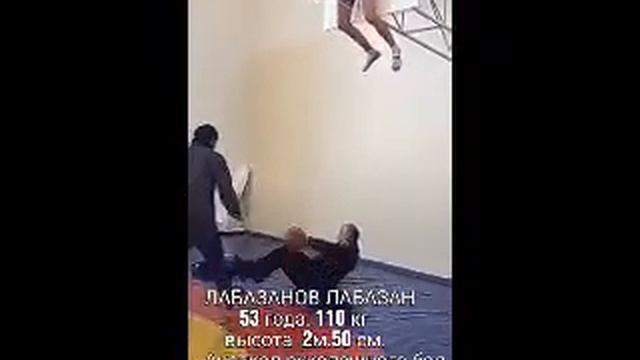 Прыжок горного барса. Аксакал рукопашного боя Лабазан Лабазанов выходит на охоту. смотреть онлайн