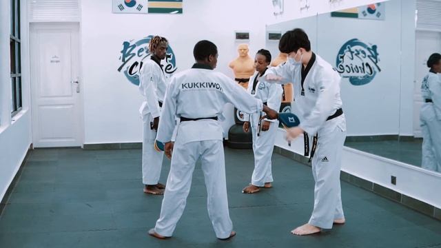 Rwanda Taekwondo Self-Defense 11(Everyone Should Know) смотреть онлайн