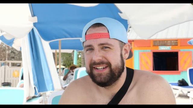Allure of the Seas Vlog | Day 4 | Coco Cay | Docking in Port | Snack Shack | GoPro in the Ocean смотреть онлайн