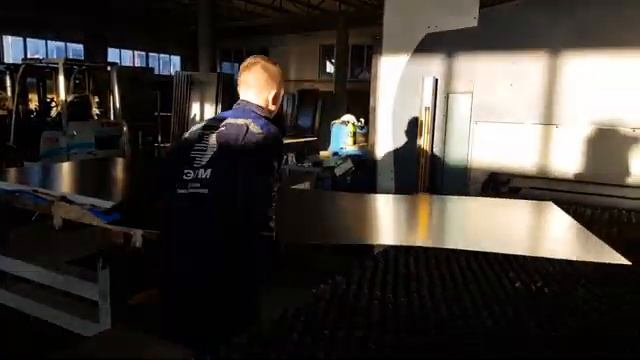 Стальные двери "ХАММЕР" смотреть онлайн