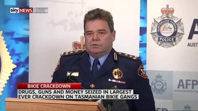 Bikie raids смотреть онлайн