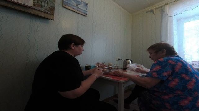 Готовимся к Новому году, распилили свиные ноги на холодец смотреть онлайн