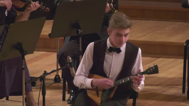 Максим Самсонов - Концертные вариации на тему русской народной песни «Валенки» (В обработке А. Шалов смотреть онлайн