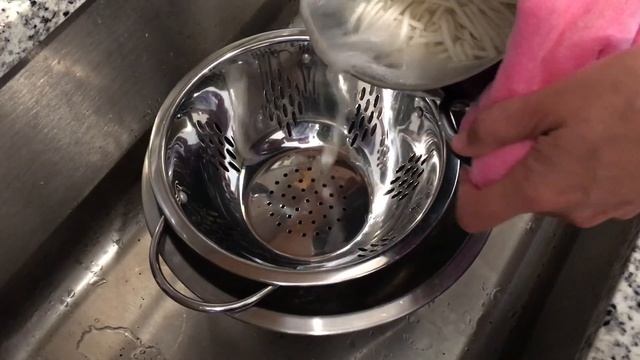 САМЫЕ СТРАННЫЕ ЭКО-ПРИВЫЧКИ И ЖИЗНЬ БЕЗ ОТХОДОВ | осознанное потребление | эко-секреты для дома смотреть онлайн