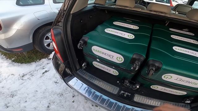 How Much Luggage will fit in the Trunk of Mercedes GLK Off-roader ( 2008 – 2011 ) | Trunk Capacity смотреть онлайн