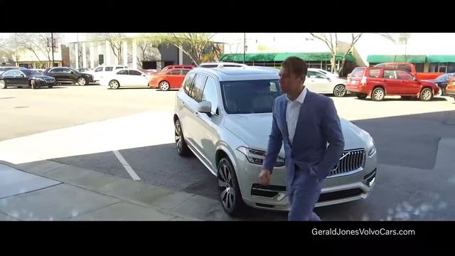 Experience the rush of a new 2021 Volvo XC90 Momentum смотреть онлайн