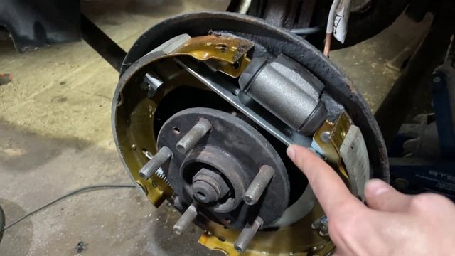 Первый выезд на лед, пропали тормоза на Фрилендере смотреть онлайн