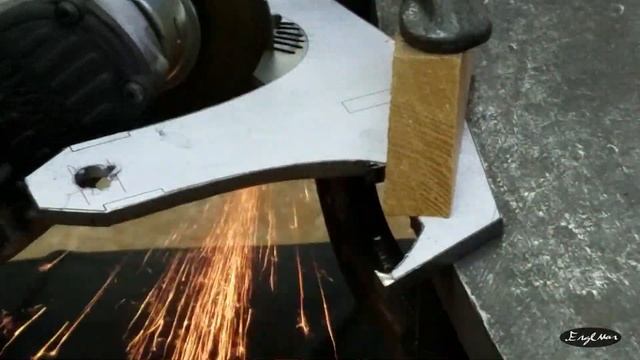 Blacksmith Challenge Build #24 - Grappling Hook смотреть онлайн