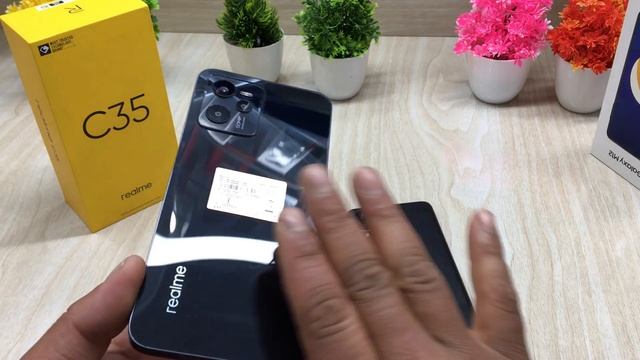 Realme C35 (RMX3511) ? Samsung Galaxy M12 (SM-M127G) Unboxing & Comparison in Hindi смотреть онлайн