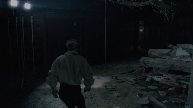 Resident Evil 4 Remake Deluxe Edition - Leon S Kennedy - Blue Medallion 5 Request Xbox Series X. смотреть онлайн