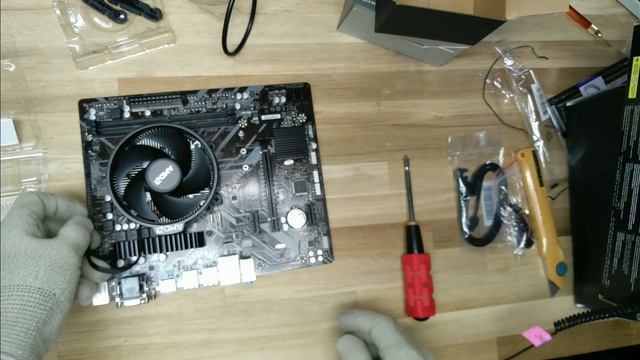 【自作PC組立】AMD Ryzen3 3200G & メモリ16GB ベンチマーク結果は？ смотреть онлайн