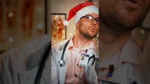 АСМР ПРЕДНОВОГОДНИЙ МЕДОСМОТР: Доктор Проверит Твоё Лицо  #asmrdetected #асмрдоктор #asmrshorts