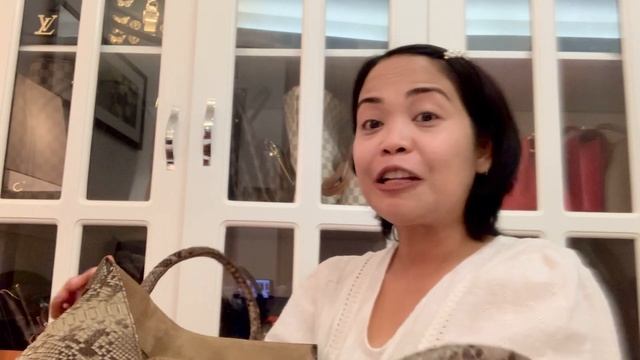 In Love with Celine Phantom Luggage Tote in Python Leather | One of My Most-Loved Handbags смотреть онлайн