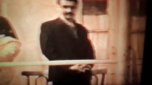 1972год.Мама,дядя Надир,тетя и я маленький. к нам пришли гости. смотреть онлайн
