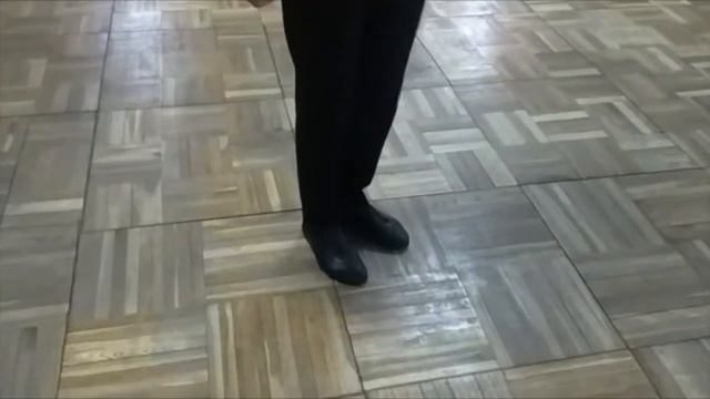 Хореографічний гурток "Райдуга". Вивчення елементу "Віденського вальсу" - лівий зворот. смотреть онлайн