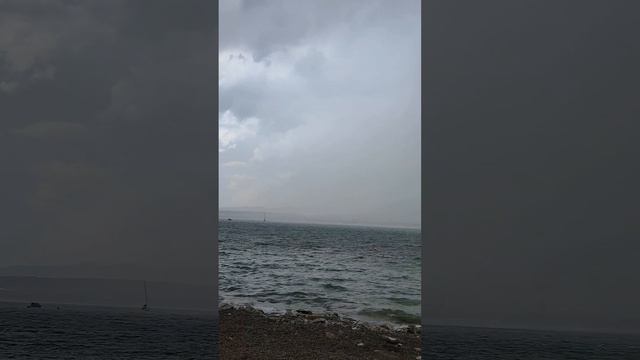 Море перед дождём. Геленджик смотреть онлайн