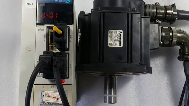MITSUBISHI MR-J2S-100A, HC-SFS102 смотреть онлайн