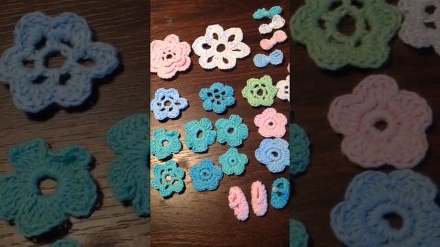 вязаные цветочки и декор смотреть онлайн