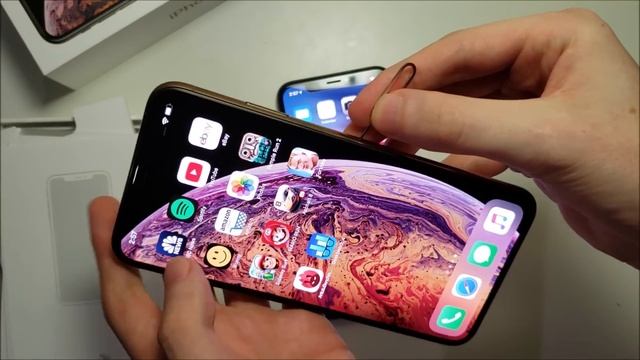 iPhone XS / XS Max SIM Card How to Insert or Remove! смотреть онлайн