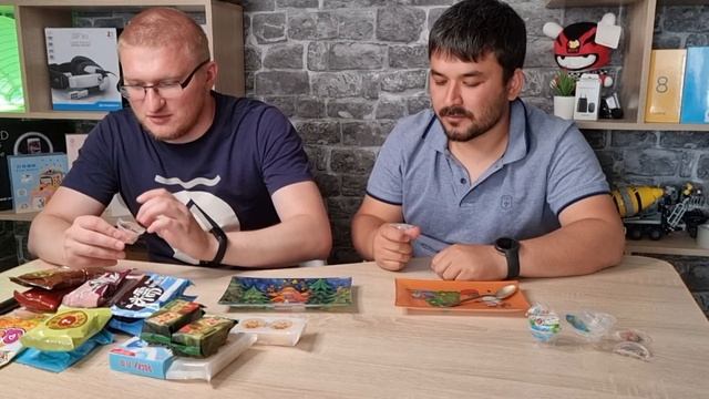 ПРОБУЕМ АЗИАТСКИЕ ВКУСНЯШКИ | ПОЛНЫЙ СТОЛ НЕОБЫЧНЫХ АЗИАТСКИХ СЛАДОСТЕЙ ИЗ КИТАЯ смотреть онлайн