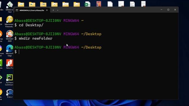 Git Bash - Creating new Folder and new File on Desktop смотреть онлайн