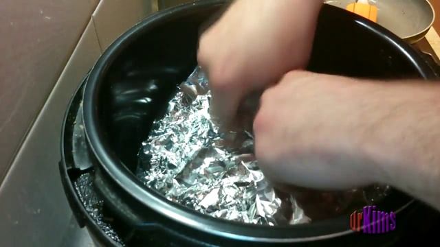 Запекание скумбрии в мультиварке Redmond RMC-PM190 - легко и просто смотреть онлайн