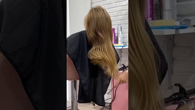 Процесс создания объемной укладки #укладкаволос #прически @hairberstylish смотреть онлайн