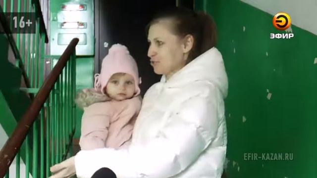 80-летняя бабушка, страдающая потерей памяти, включает конфорку газовой плиты и уходит из дома смотреть онлайн