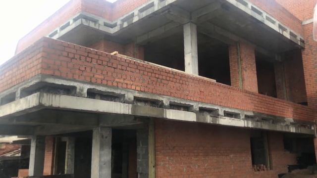 Стройка дома над водопадом в Нижнем Новгороде. S=1000кв.м. смотреть онлайн