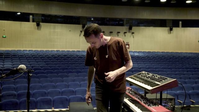 Mark Oselski - Not an idol keyboard setup (RO) смотреть онлайн