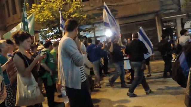 Иерусалим -- Демонстрация на улице Бен Иегуда смотреть онлайн