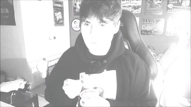 Me Eating Pineapple So My Cum Tastes Good смотреть онлайн