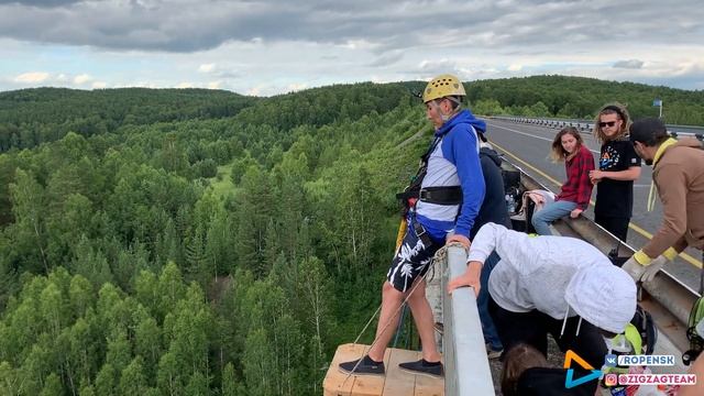 Прыжок Баира 2 с Бирюлевского моста 55 метров телефон - 20 июля 2021 смотреть онлайн