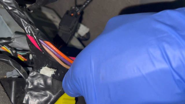 How to Install Blower Motor Resistor on a GMC Envoy (Manual Climate Control) смотреть онлайн