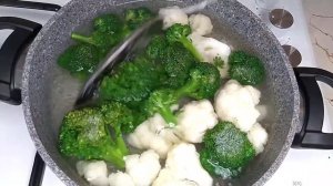 САЛАТ ИЗ БРОККОЛИ И ЦВЕТНОЙ КАПУСТЫ/ Как приготовить брокколи/ Как приготовить цветную капусту.