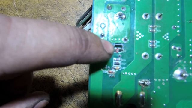 Пропадает дуга на сварочном аппарате РЕСАНТА САИ-220. смотреть онлайн