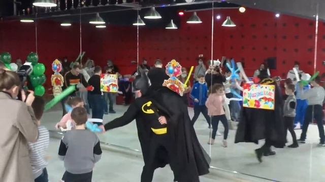 "Рыжий DANCE" отмечает 23 февраля смотреть онлайн
